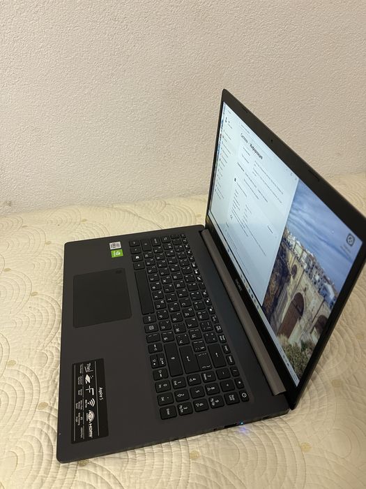 Acer Aspire 5 i5 / 8GB / 1TB + SSD / Видео карта / Като нов