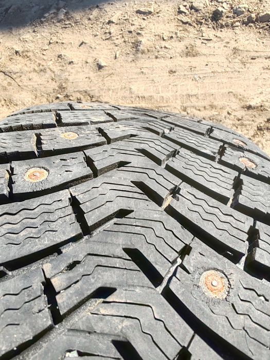 Шины шипованные Michelin с дисками