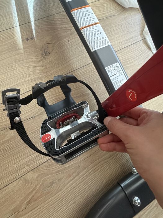 Vand bicicleta statica Schwinn NOUA