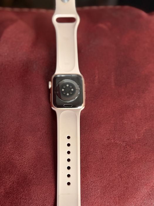 Apple Watch 6 gold