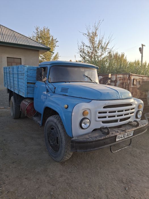 Zil 131 sotiladi