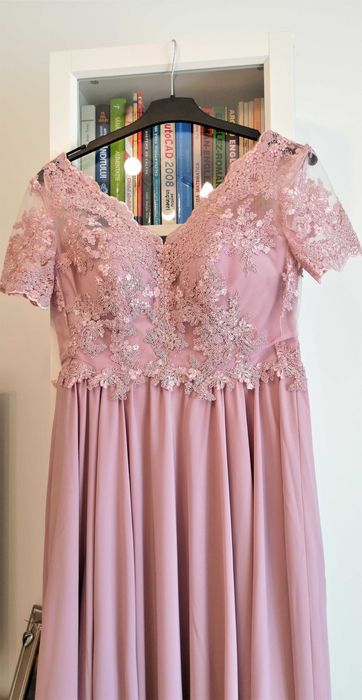 Rochie roz lunga foarte eleganta, potrivita pentu nasa, soacra