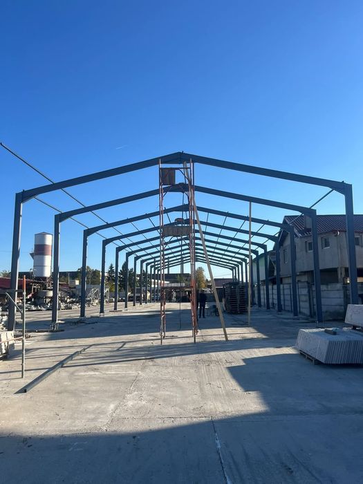 Vând structura metalică 8x30x3