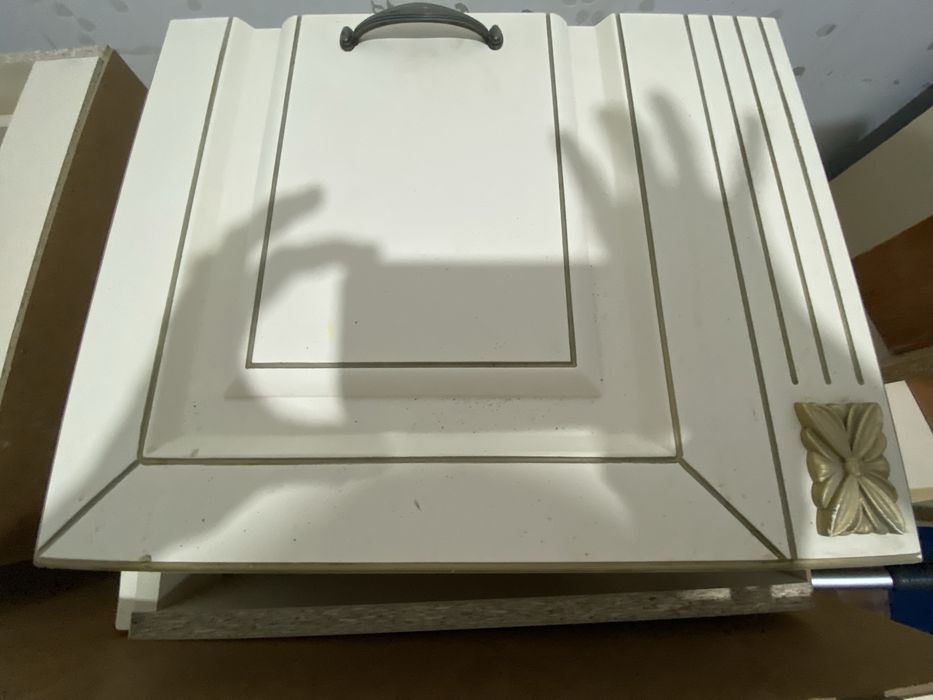 Кухонные мебелье