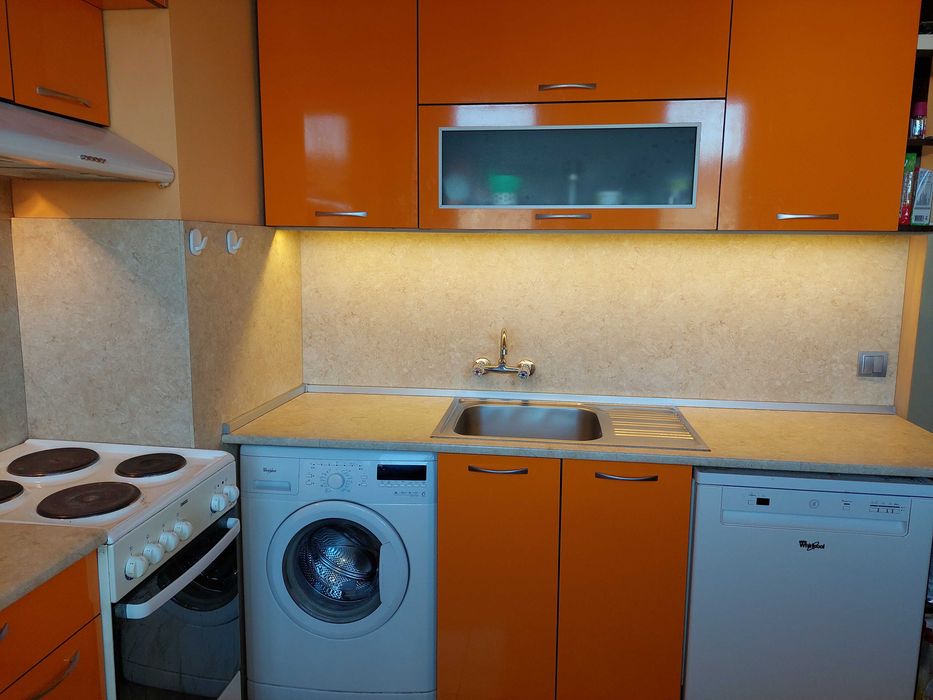 Продава се Двустаен апартамент в Ловеч, Младост - 60 кв.м за 1148 €/кв.м - Снимка #3