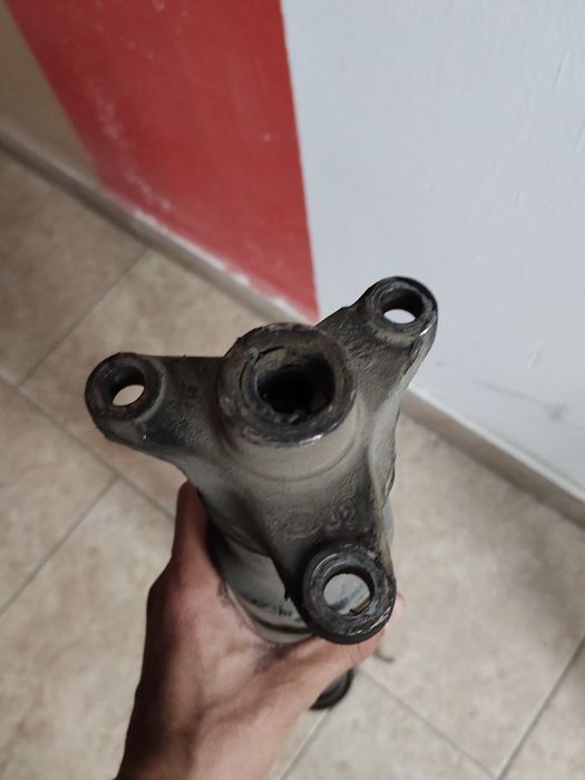 Кардан на бмв е39 автомат 2.8