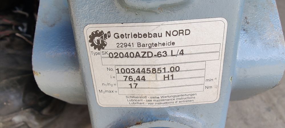 Motor electric trifazat cu reductor, 0.18kW, 17rpm, 380V