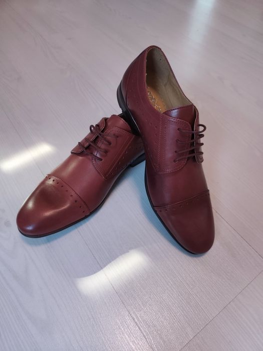 Pantofi piele handmade noi măsura 39.