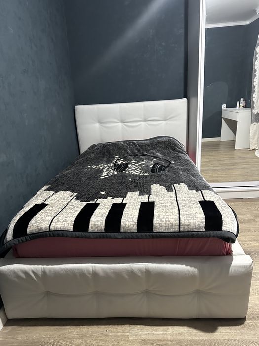 Спальный мебель.