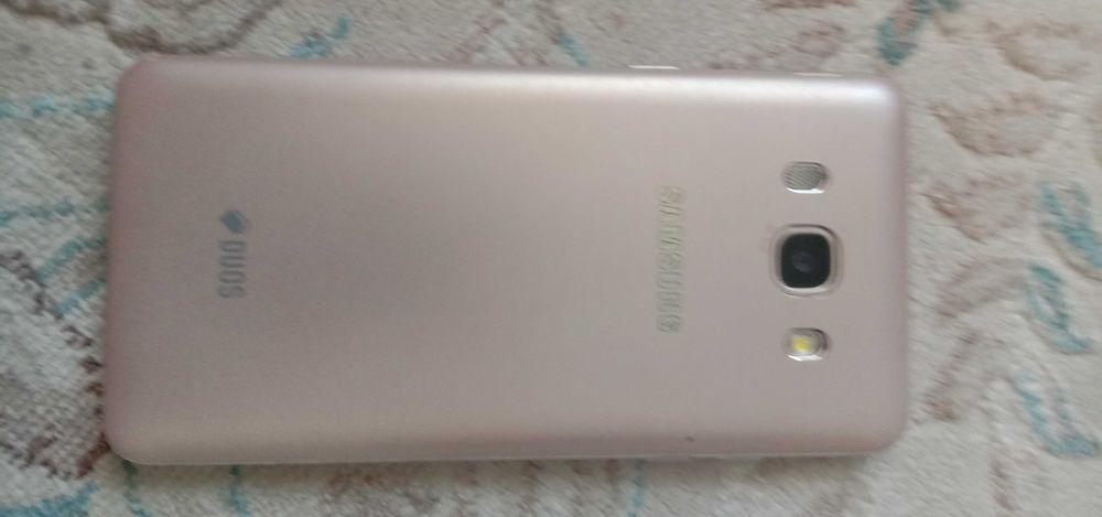 Продам телефон Samsung  J5