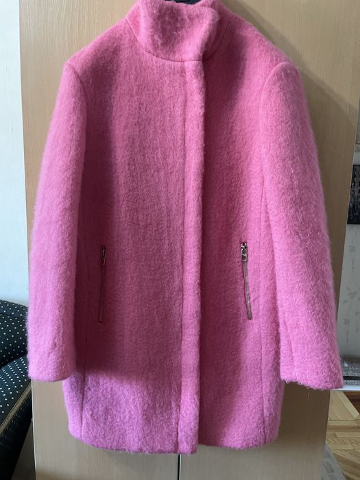 Продам легкое шерстяное пальто