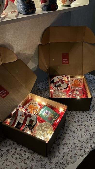 Подарочные наборы / боксы