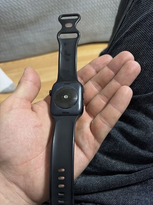 Продам эйпл уатч