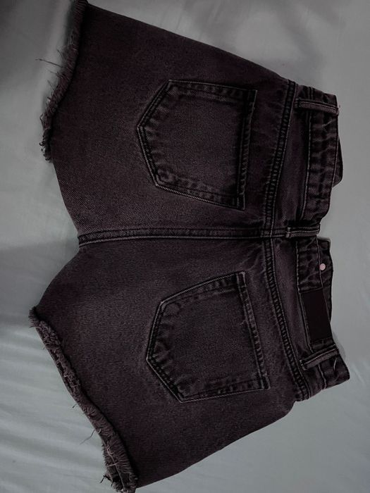 Blugi scurti Stradivarius