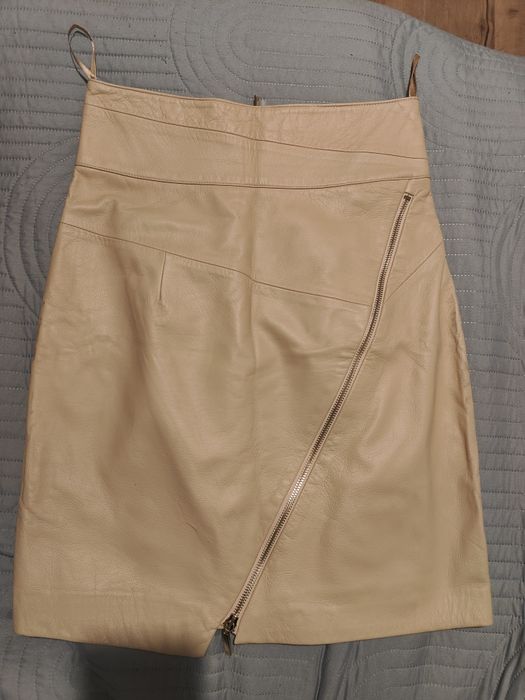 Пола Gil Santucci