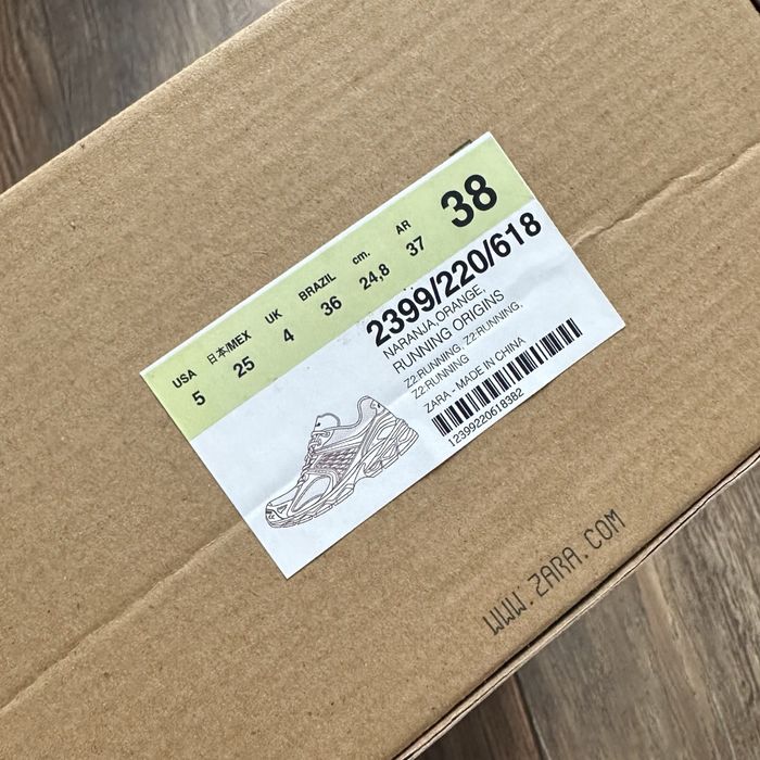 продам кроссовки ZARA