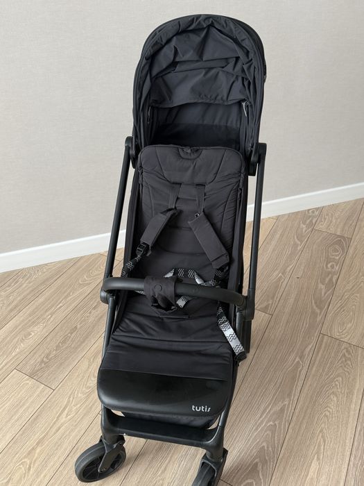 Продаю прогулочную коляску Tutis jogo+