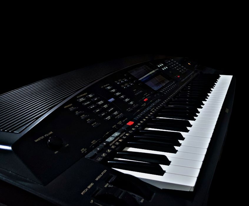 Легендарный синтезатор Yamaha PSR-4000 в отличном состоянии