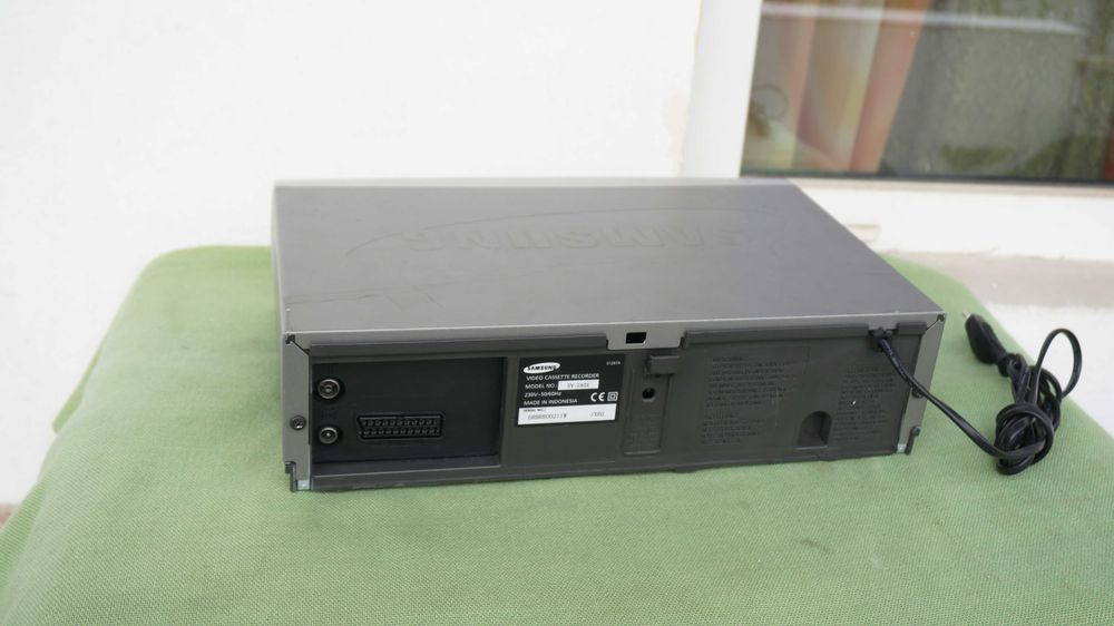 Video recorder VHS marca Samsung model SV-240X