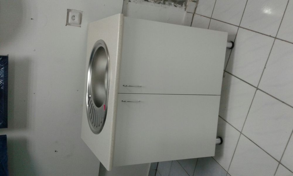 Продам тумба-мойки, умывальник.