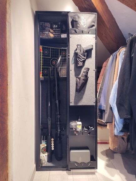 Промо! Сейф (каса) за оръжие с циф. клавиатура и заключване за 5 пушки