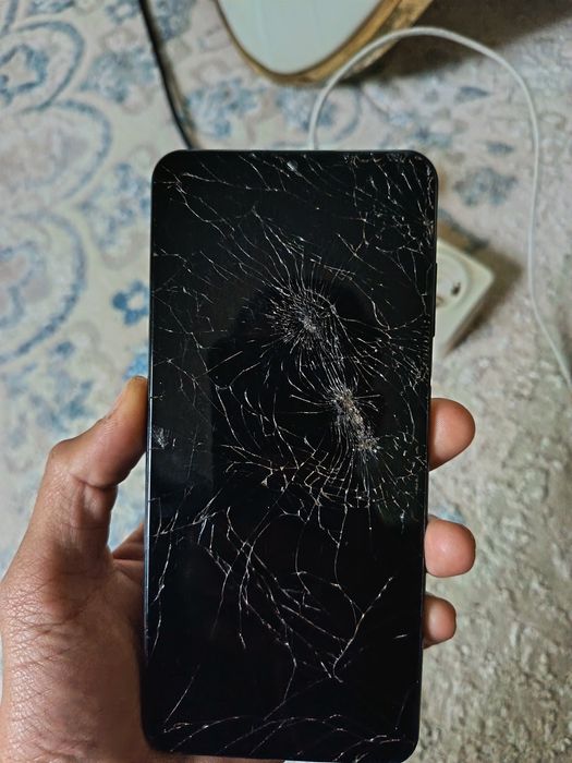 ZTE BLADE V40 VITE Память 128.гб  версия 11