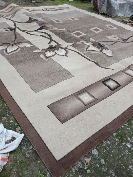 Гилам сотилади холати уртача размери 450.550