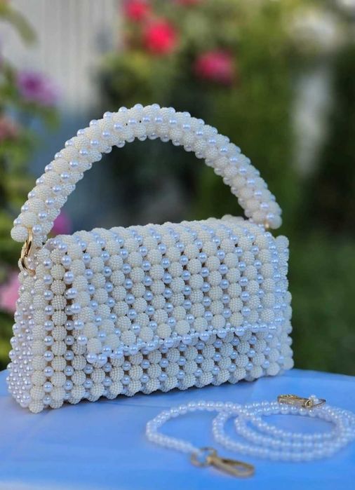Geantă elegantă lucrată manual