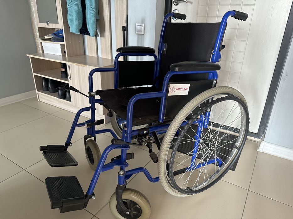 Инвалидная кресло-коляска