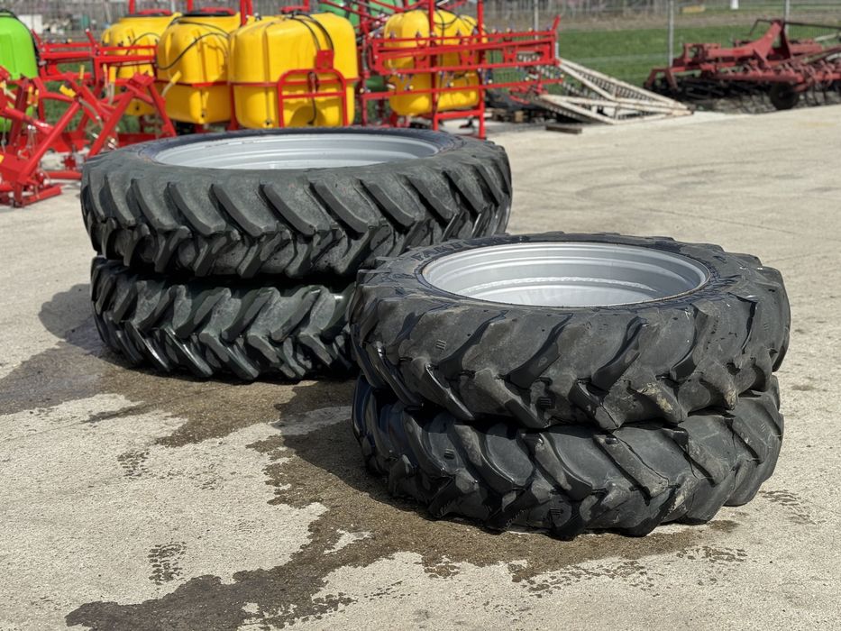 Vand Set De Roti Tractor Case/Deutz 14.9R46 cu 12,4 R32