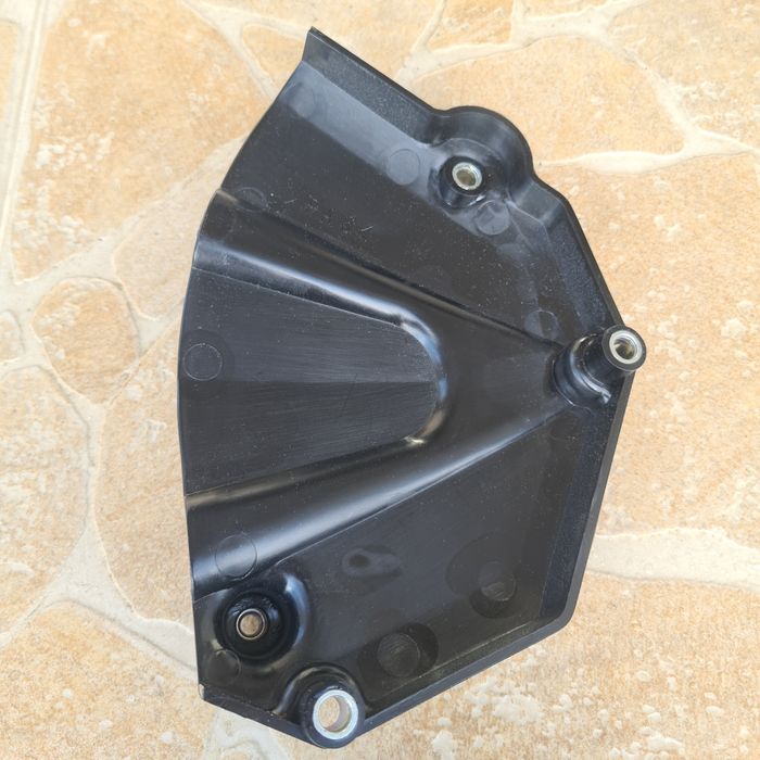 Capac ORIGINAL pentru protectie lanț Yamada R6 2020