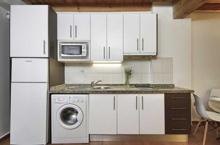 Дава се под наем Двустаен апартамент в Пловдив, Коматевски възел - 75 кв.м за 306 € - Снимка #3