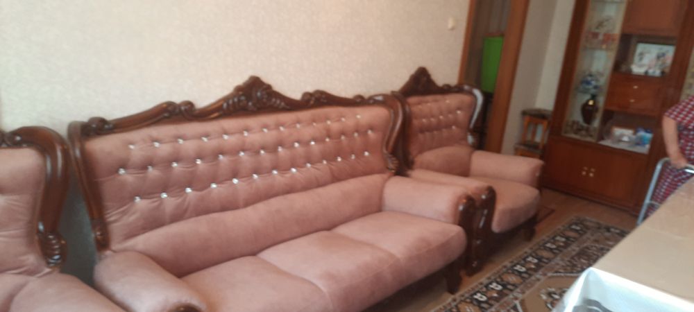 Мягкий уголок продам