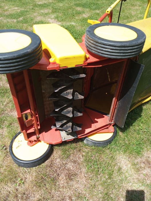 Продавам немски аератор в много добро състояние видимо от снимките.