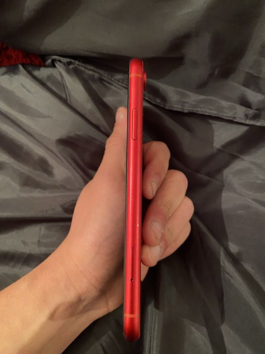 Продается Iphone xr.