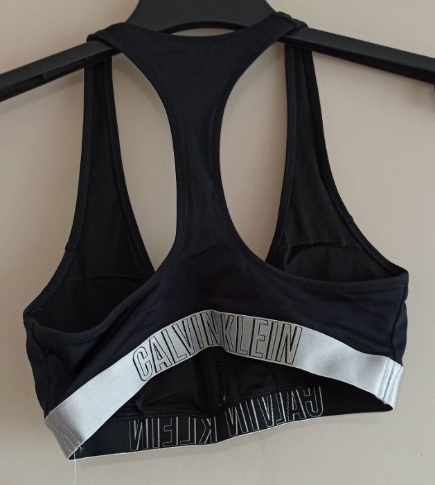 Calvin Klein дамски потник.