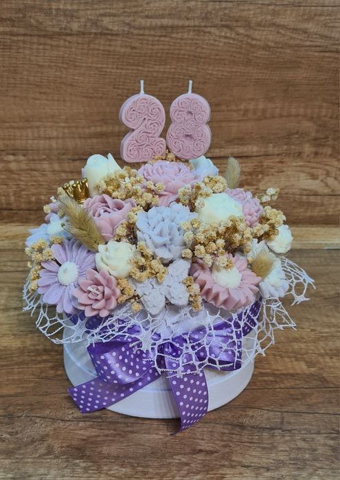 Букет от соеви свещи