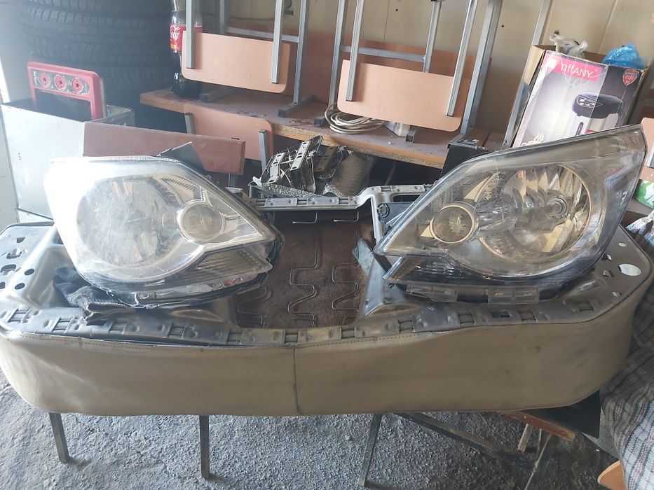 Продам фары на Кобальт