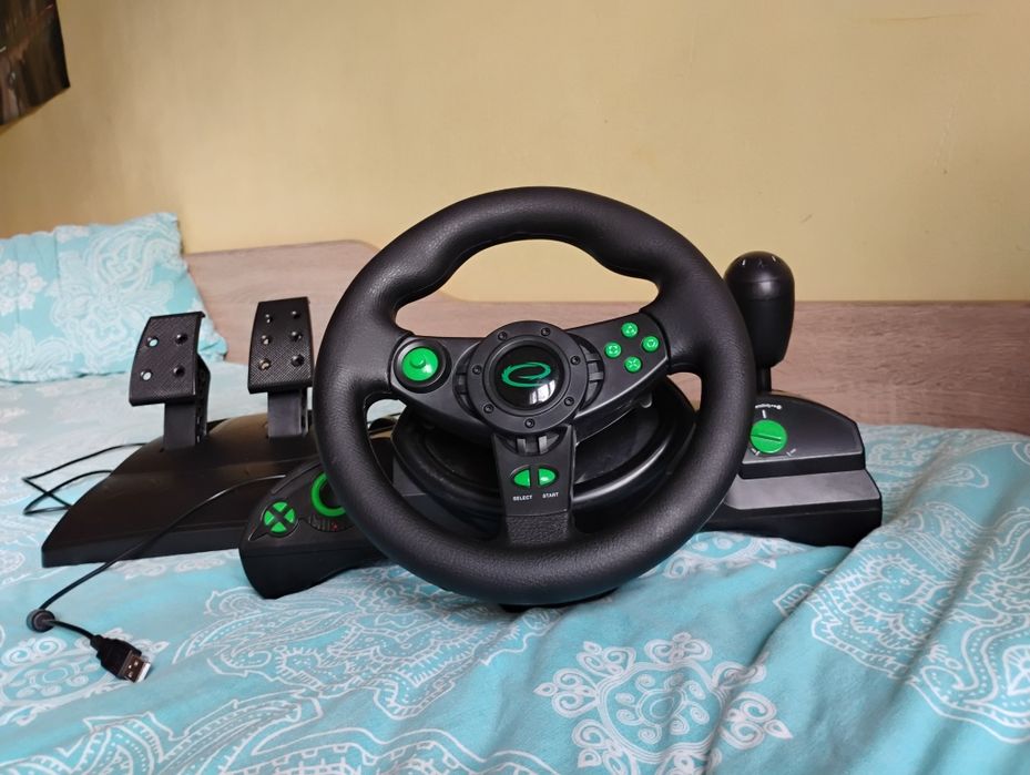 Волан с педали и скорости