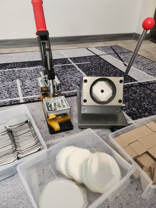 Преса са магнити