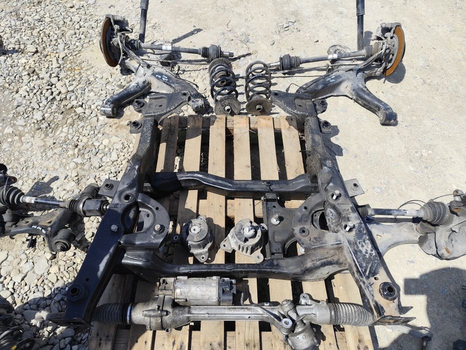 Cadru motor jug,caseta direcție,bascula spate,bascula fata planetara fata spate amortizor fata spate  Mercedes Vito 447Model 4matic 4x4
