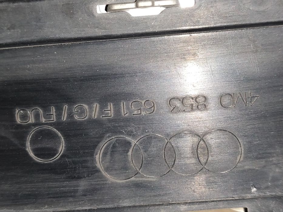 Предна Рсдиаторна Решетка за AUDi Q7 Quattro 2015/2019