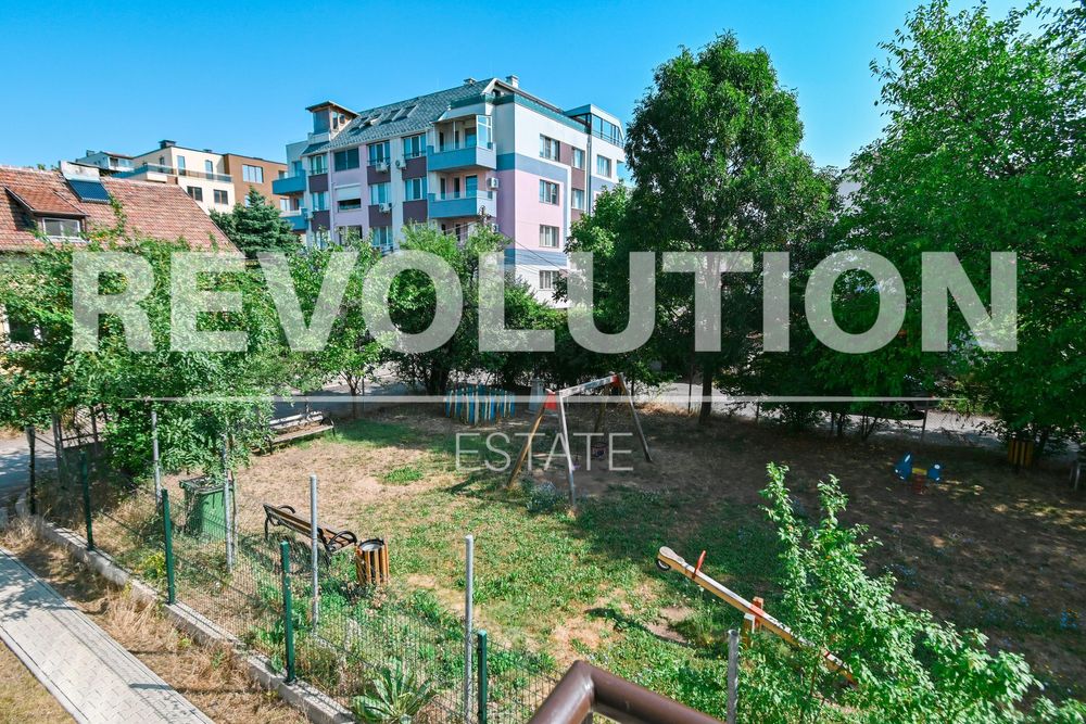 Дава се под наем Тристаен апартамент в София, Надежда 3 - 71 кв.м за 700 € - Снимка #11