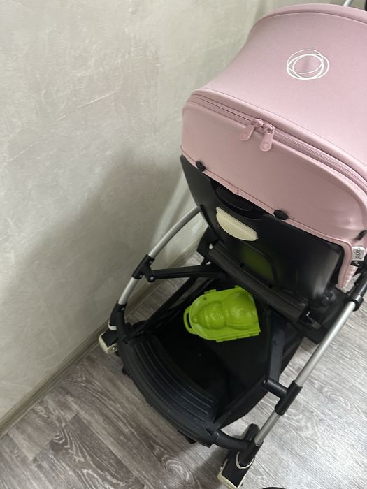 Нидерландская коляска для погодок Bugaboo bee5