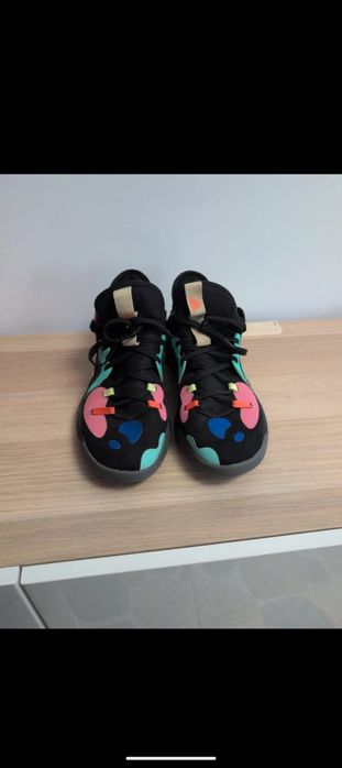 Vând adidași baschet Adidas harden