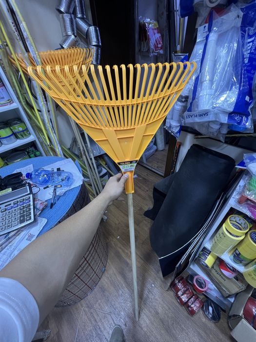 Грабли садовые пластиковые, железные