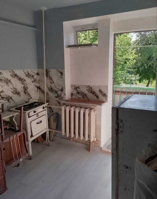 1 / 2 / 4 комнат. Чиланзар-22 Кв. Галерейка 26м2. Балкон 1,20--3.