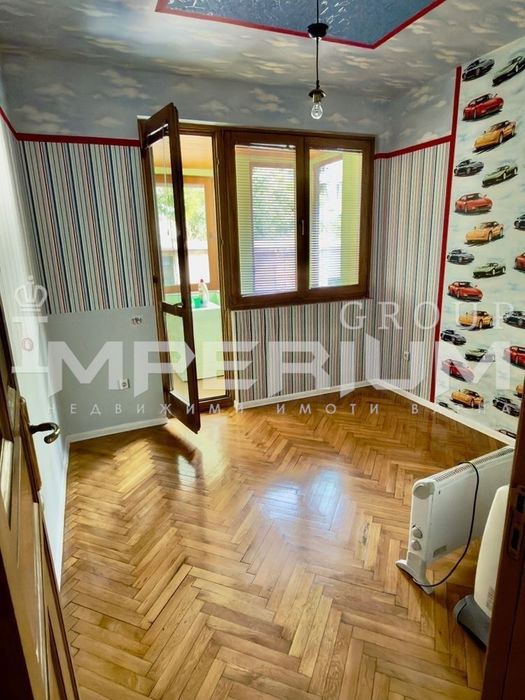 Дава се под наем Тристаен апартамент в Варна, Център - 110 кв.м за 750 € - Снимка #8