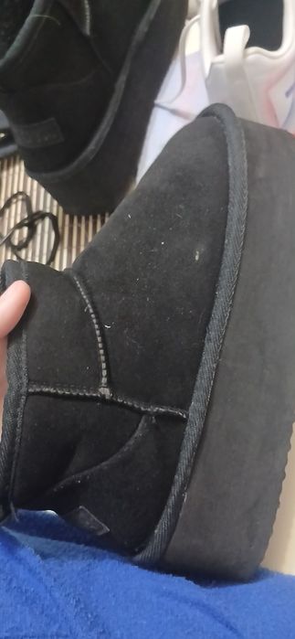 Ugg fake negre talpa inalta
