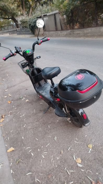 Skuter bonvi sotiladi